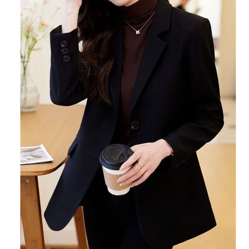 Stijlvolle blazer voor dames met lange mouwen – AURIVOX