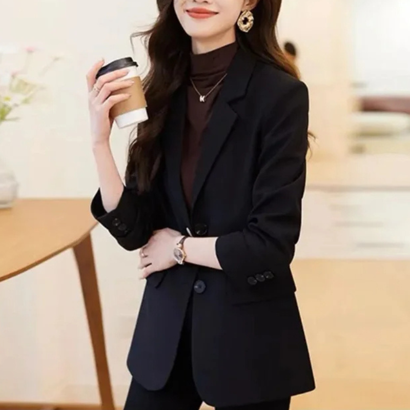 Stijlvolle blazer voor dames met lange mouwen – AURIVOX