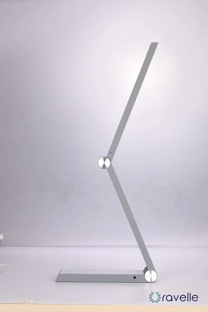 EXODIA - Innovatieve bureaulamp met draadloos opladen en verstelbare helderheid