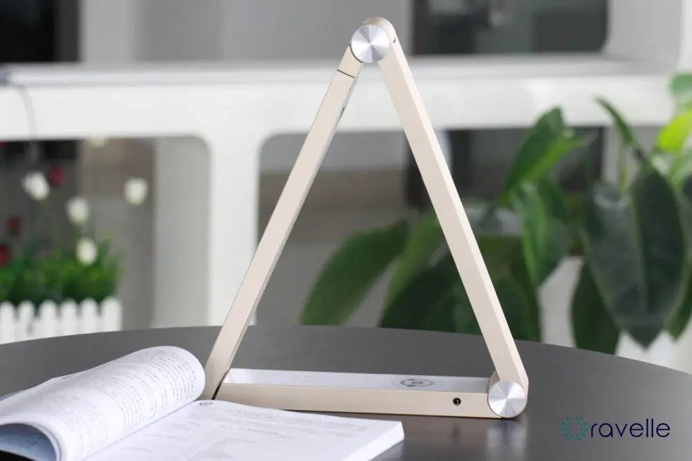 EXODIA - Innovatieve bureaulamp met draadloos opladen en verstelbare helderheid