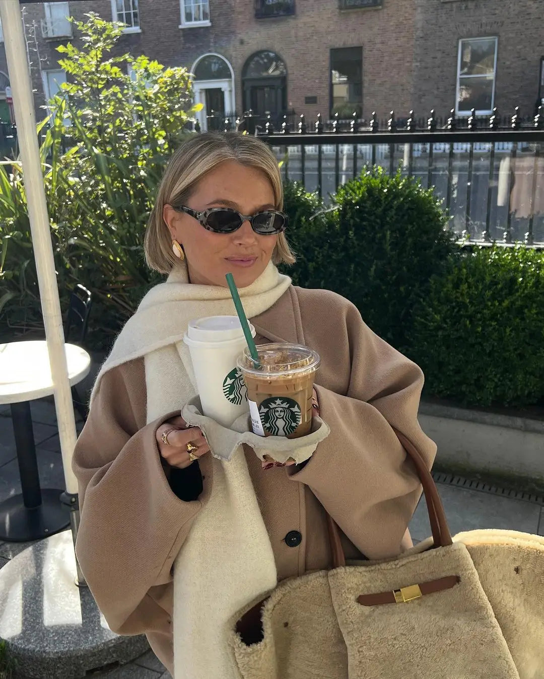 Oversized winterjas met grote knopen voor dames – FROSTINE