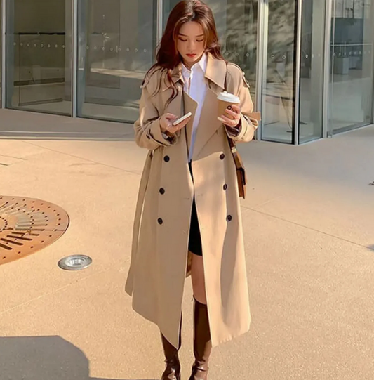 Lange trenchcoat voor dames met tijdloze klasse – LUXARA