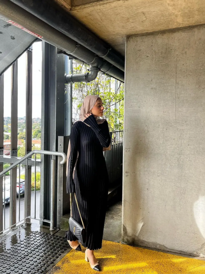 Nauwsluitende gebreide jurk met plooien voor dames – VYRA