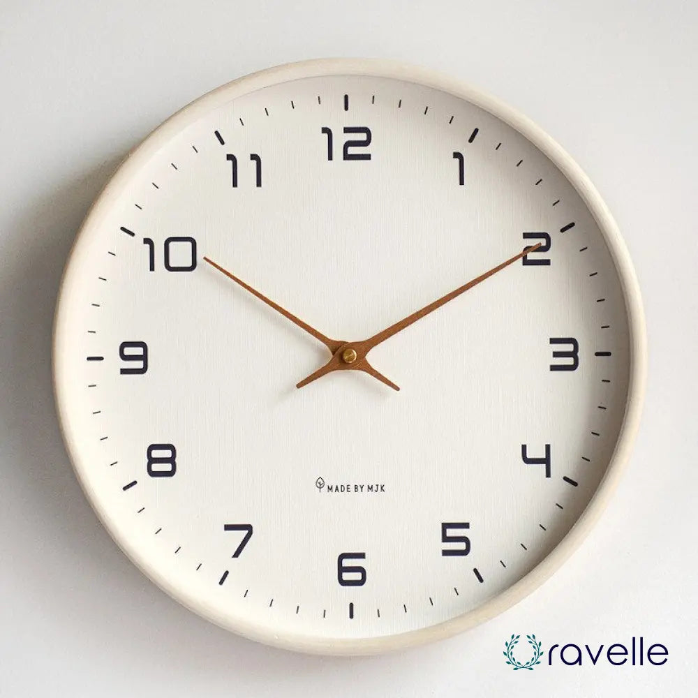 NordicTime - Houten wandklok met minimalistisch Scandinavisch design