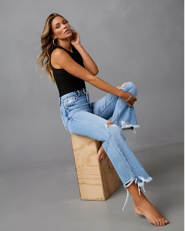 Casual lichtblauwe flare jeans stijl voor dames – HARLOW