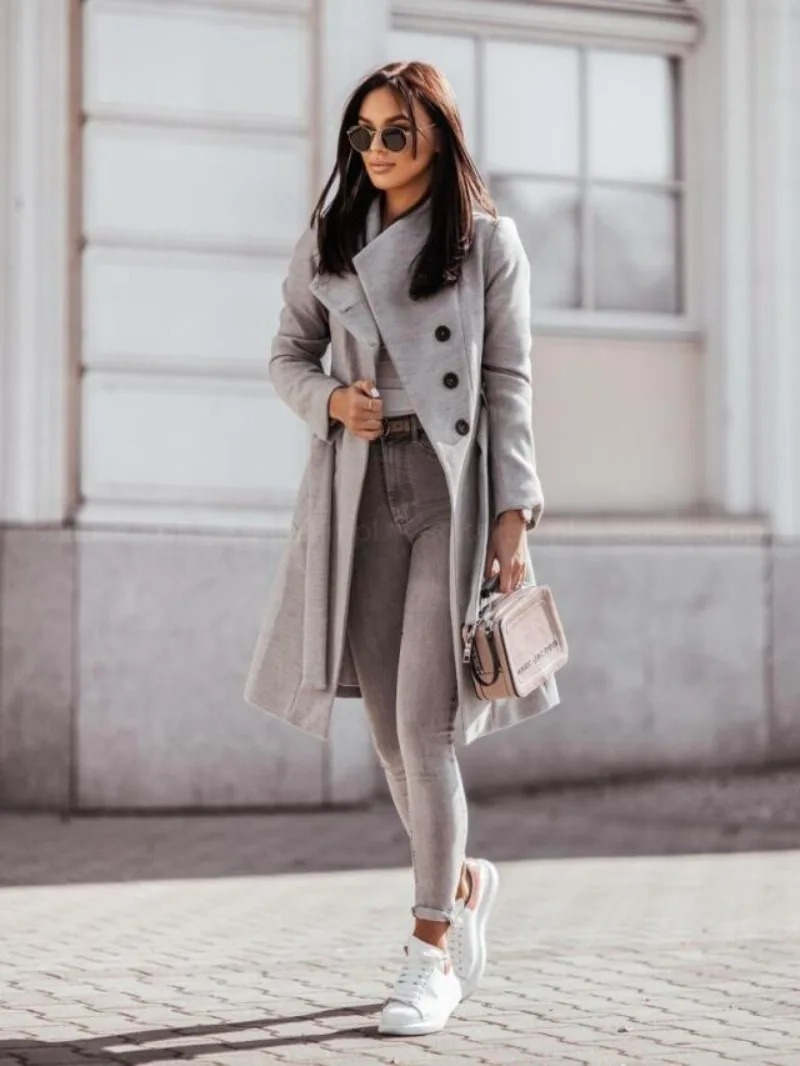Chique trenchcoat voor dames met dubbel knoopsluiting–VELAR