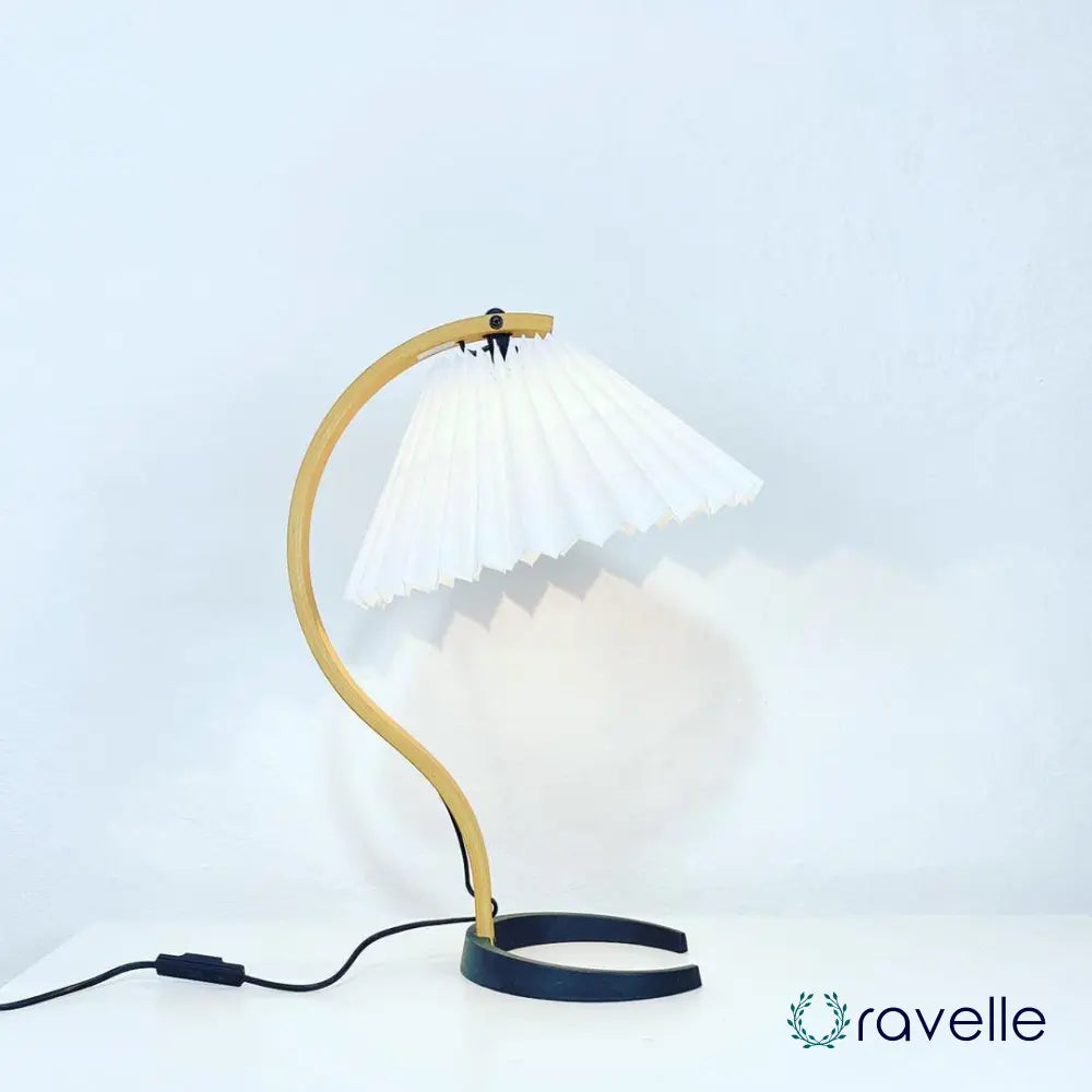 CAPRINA - Moderne Tafellamp voor Stijlvolle Binnenverlichting