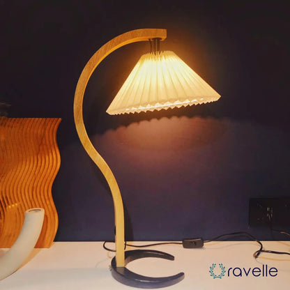 CAPRINA - Moderne Tafellamp voor Stijlvolle Binnenverlichting