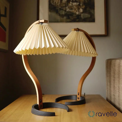 CAPRINA - Moderne Tafellamp voor Stijlvolle Binnenverlichting