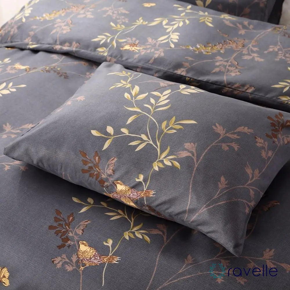 BRIGHT BLOSSOM - Luxe dekbedovertrekset met bloemenprint