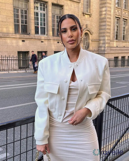 Oversized beige dames bomberjack met streetstyle look – NOVA URBAN COAT