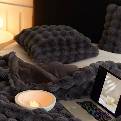RABBIT FAUX-FUR - Luxe zachte plaid van imitatiebont